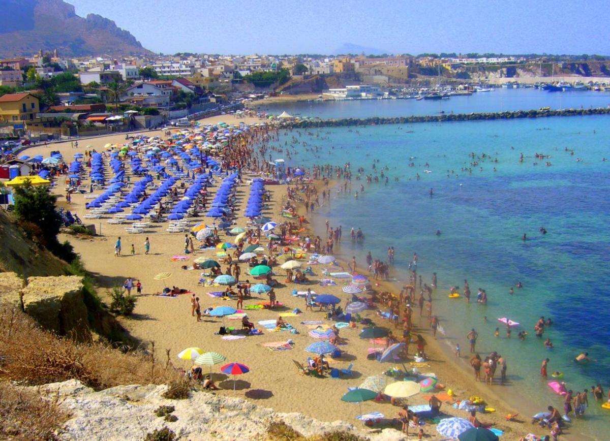 Appartamento Le Onde Terrasini Exteriör bild